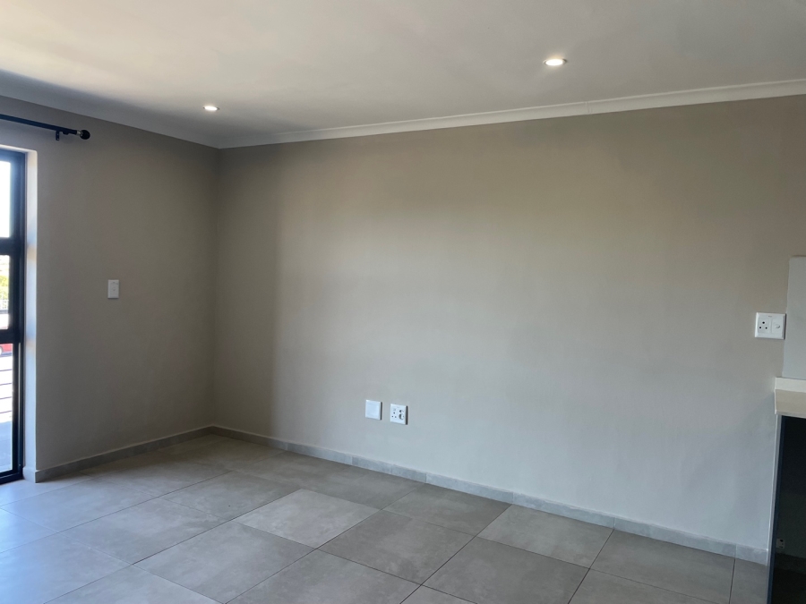 3 Bedroom Property for Sale in Parklands East Western Cape